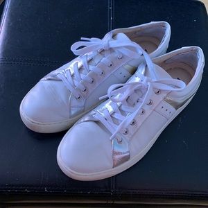 VANELI SPORT 10N white leather sneakers with silver and gold accents. Like new.